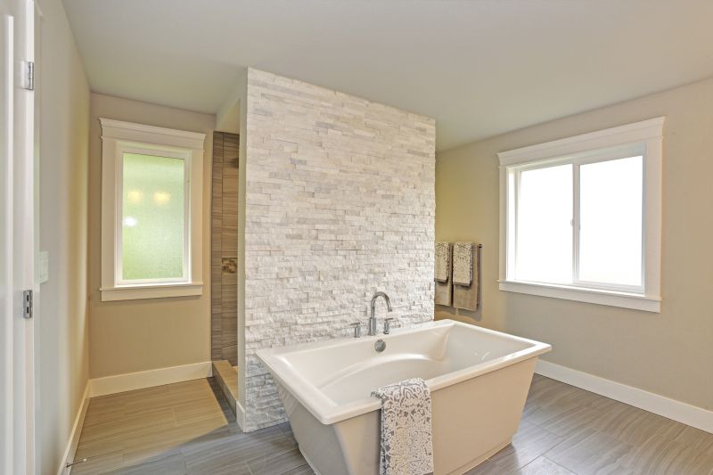 Classic Alcove Bathtub